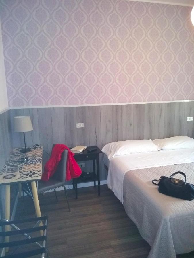 Hotel Malta Milano Eksteriør billede